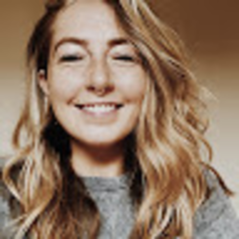Meet your Posher, Aly